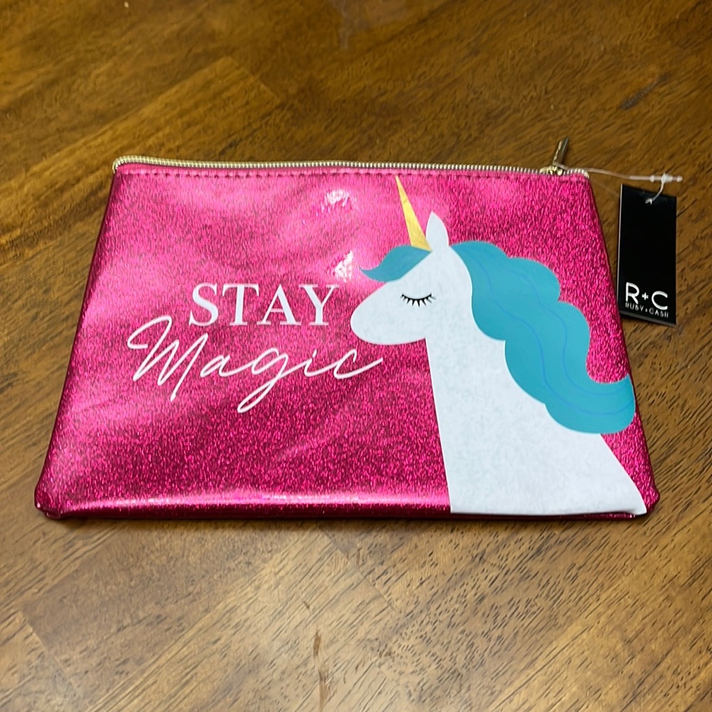 NWT RUBY + CASH. “Stay magic” magenta/hot pink unicorn glitter/sparkly